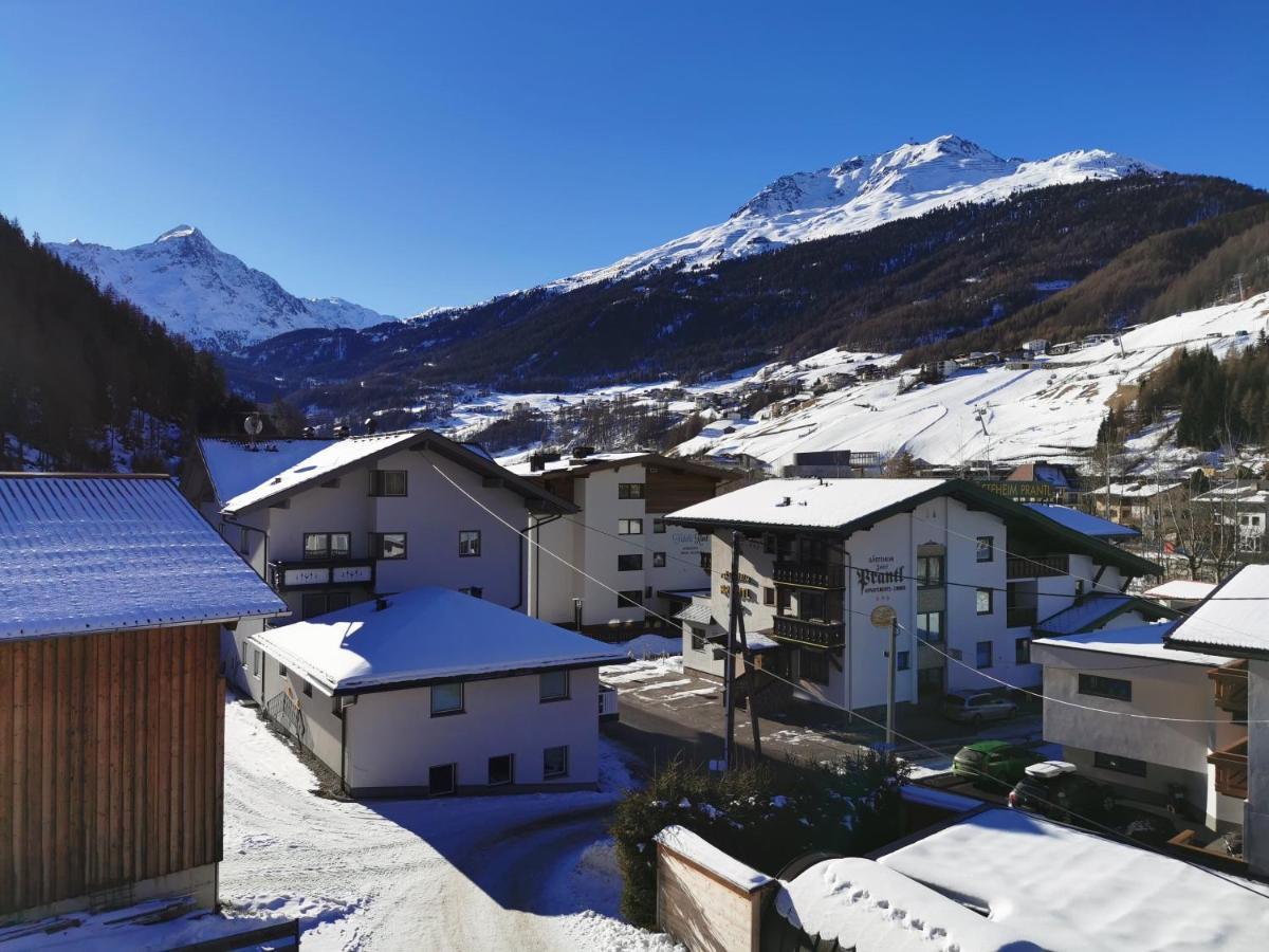 Hotel Garni Schoenblick ゼルデン エクステリア 写真