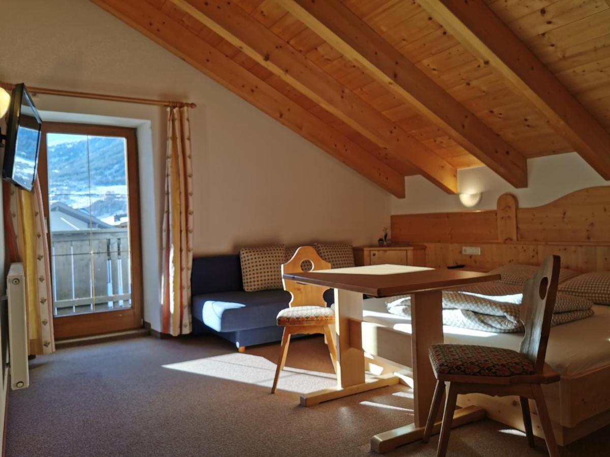 Hotel Garni Schoenblick ゼルデン エクステリア 写真