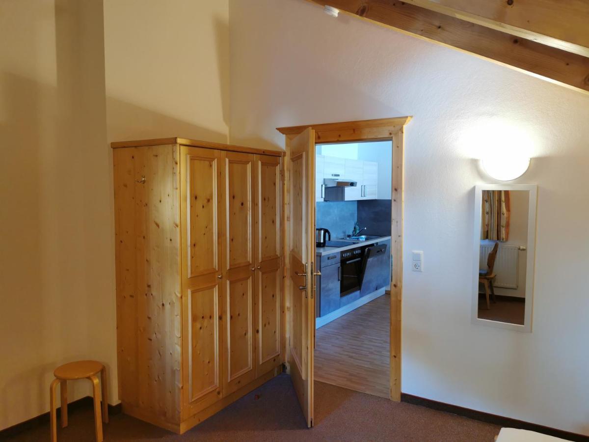 Hotel Garni Schoenblick ゼルデン エクステリア 写真