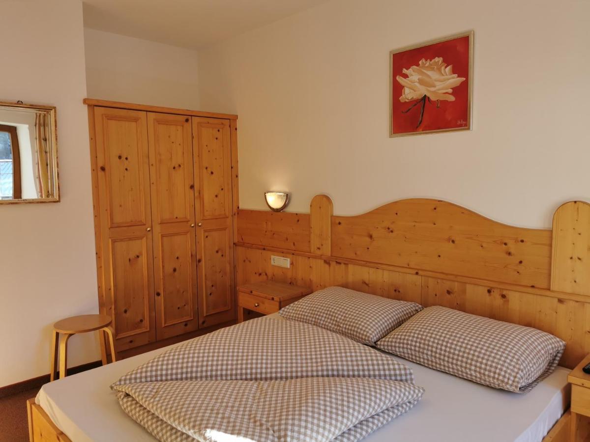 Hotel Garni Schoenblick ゼルデン エクステリア 写真