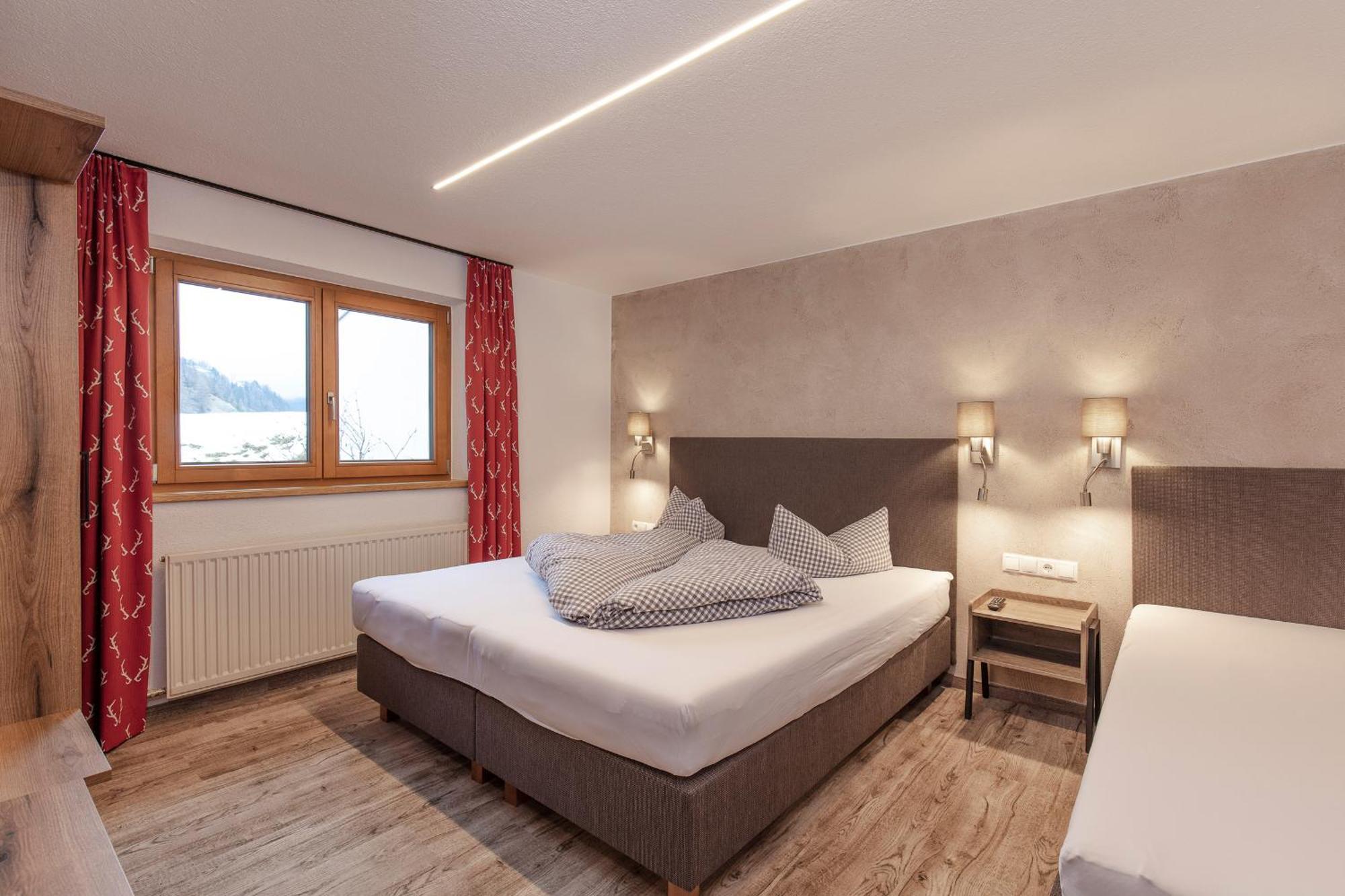 Hotel Garni Schoenblick ゼルデン エクステリア 写真