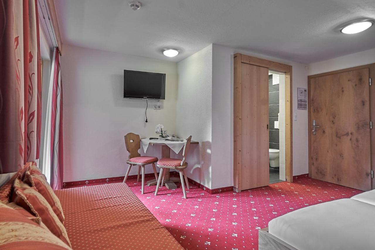 Hotel Garni Schoenblick ゼルデン エクステリア 写真